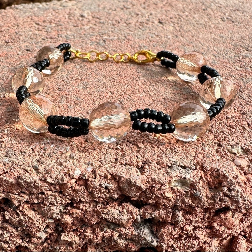 Black & Tan Disco-ball Adjustable Beaded Bracelet w Gold Colored Accents